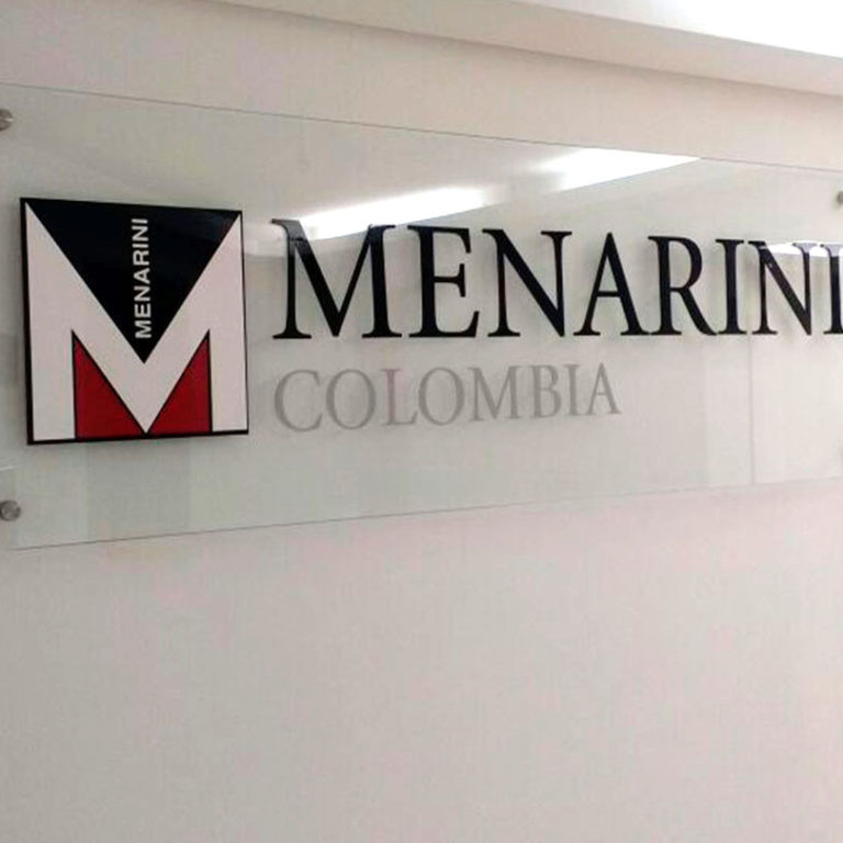 Placas oficinas Menarini